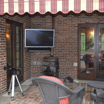 Indianapolis, IN - All-Weather 46" TV Panel & SONOS Audio