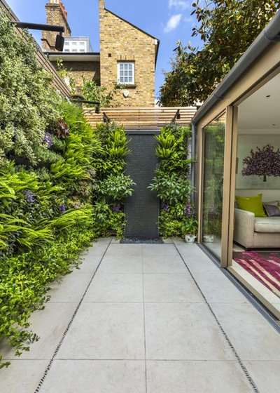 Contemporary Patio by Maïtanne Hunt Garden & Landscape Design