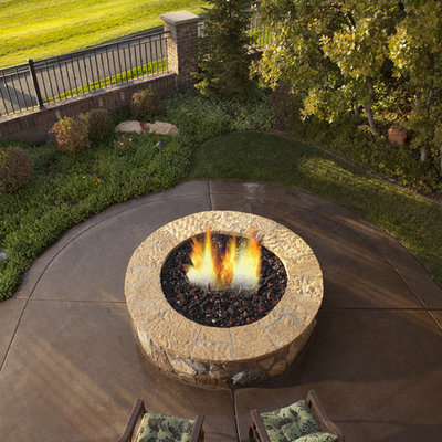 Inspiration for a timeless patio remodel in Salt Lake City