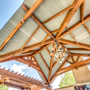 Ispirazione per un patio o portico stile rurale
