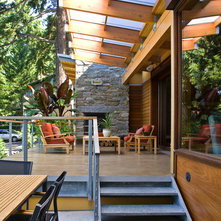 Contemporary Patio by Darwin Webb Landscape Architects, P.S.