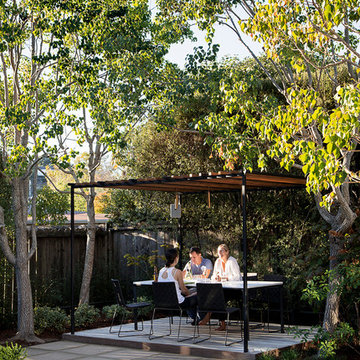Lakeside Drive Residence