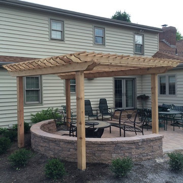 Lancaster patio with pergola