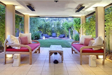 Inspiration for a contemporary patio remodel in Miami