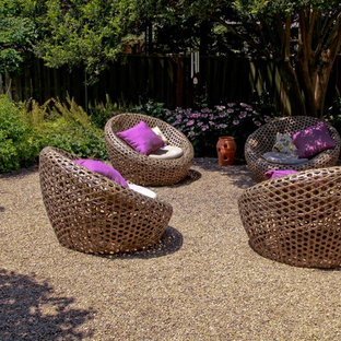 Foto di un patio o portico eclettico con ghiaia e nessuna copertura