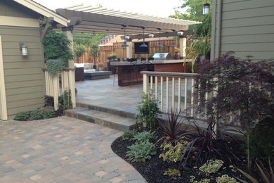 Example of a classic patio design in San Francisco