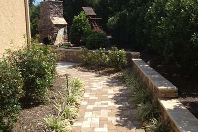 Design ideas for a traditional landscaping in Charlotte.