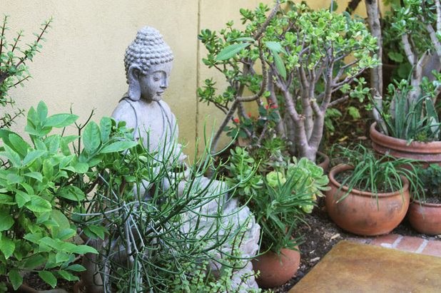 Asian Patio by SYLVIA BEEZ - M.A.P. INTERIORS