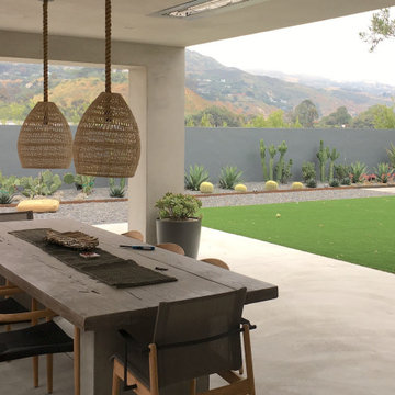 Malibu Colony Covered Patio and Dining Area