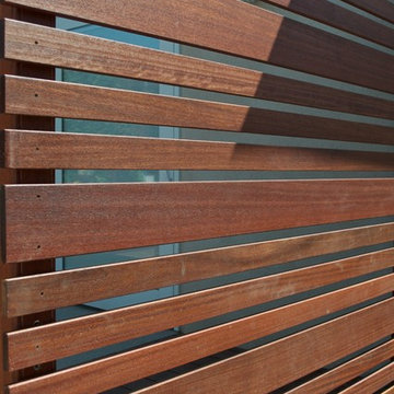 Mangaris Wood Custom Patio Screen