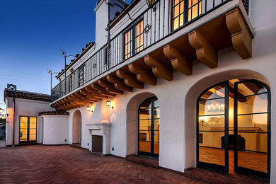サンフランシスコにある地中海スタイルのおしゃれなテラス・中庭の写真