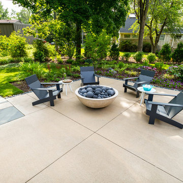 Mid century Vibe Fire Pit Patio - Bayside