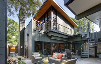 Houzz Tour: Openness Meets Intimacy in Wisconsin