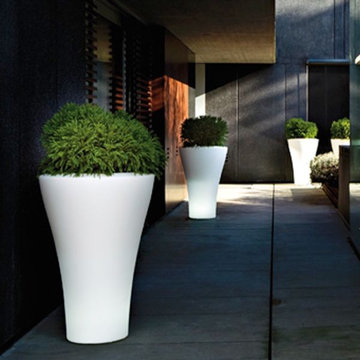 Ming Indoor-Outdoor Planter