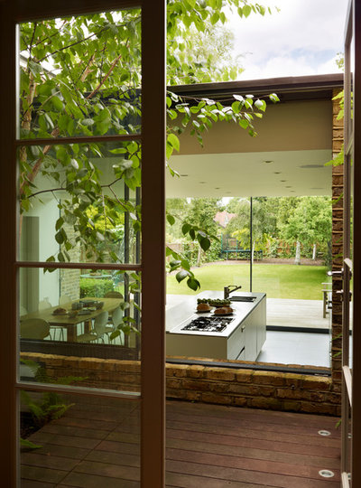 Contemporary Patio by Kitchen Architecture Ltd