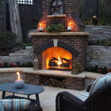Minneapolis Outdoor Fireplace & Pool