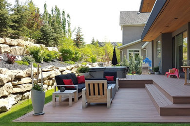 Patio - modern patio idea in Calgary