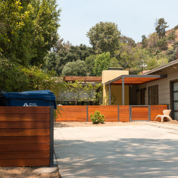 Modern Fence and Walkway