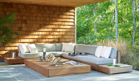 Fun in the Sun: A Buyer’s Guide to Outdoor Sofas