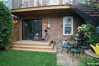 Cette photo montre une petite terrasse arrière montagne avec aucune couverture.