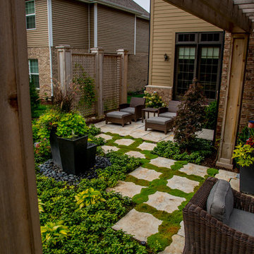 Naperville Patio, Planters and Privacy Screen