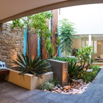 75 Small Courtyard Patio Ideas You'll Love - December, 2024 | Houzz