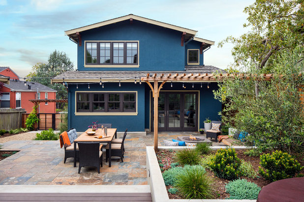 Transitional Patio by Eisenmann Architecture