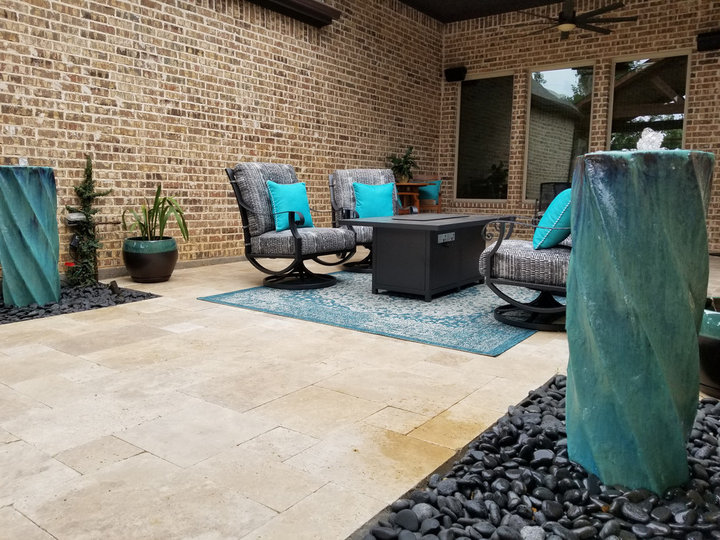 Traditional Patio - Outdoor Kitchen