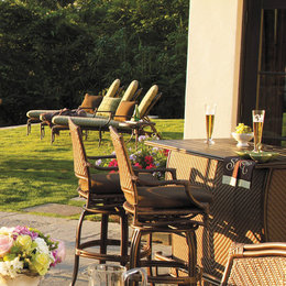 https://www.houzz.com/hznb/photos/outdoor-bar-stools-and-chaise-lounges-in-resin-wicker-traditional-patio-birmingham-phvw-vp~4334639