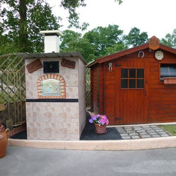 Outdoor Brick Pizza Oven, Wood Fired