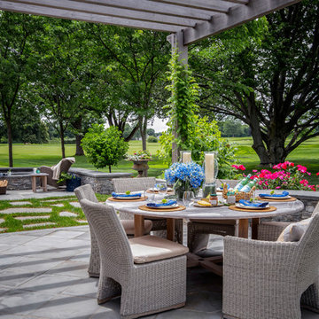 Outdoor Dining and Fire Pit