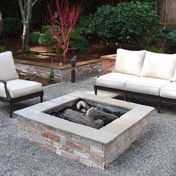 Outdoor Fire Pit with Seating