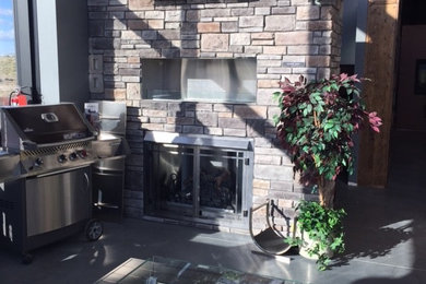Example of a classic patio design in Calgary