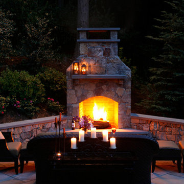 Outdoor Fireplaces and Kitchens
