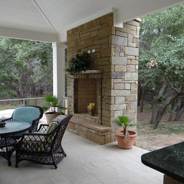 Outdoor Fireplaces ans Fire Pits