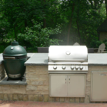 Outdoor Grill Stations and Kitchens