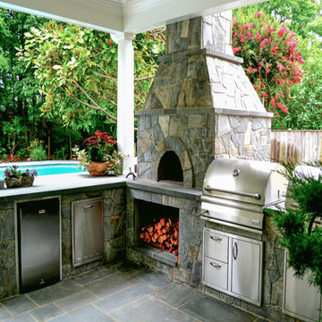 Outdoor Kitchen & Fireplace