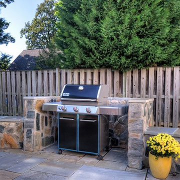 Outdoor kitchen and flagstone patio
