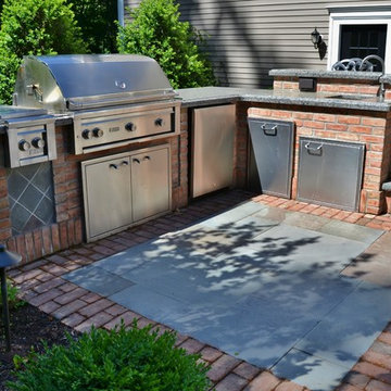 Outdoor Kitchen and Patio Design