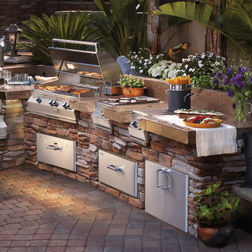 Outdoor Kitchen - California