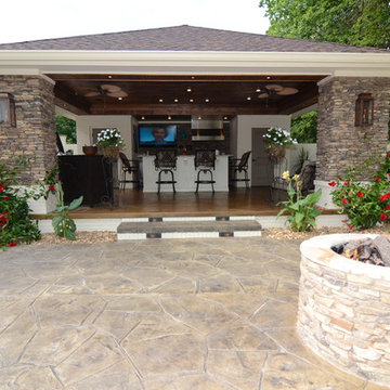 Outdoor kitchen