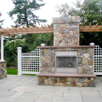 Outdoor Kitchens & Fireplaces