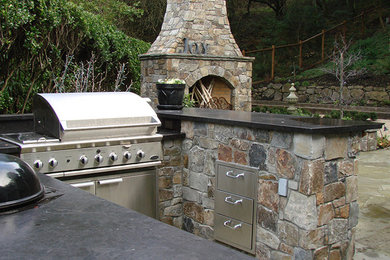 Outdoor Kitchens, BBQs and Fireplaces