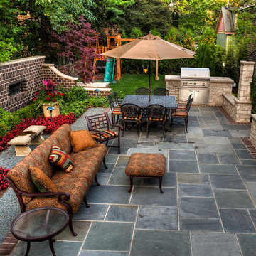 Outdoor Kitchens/ Firepits