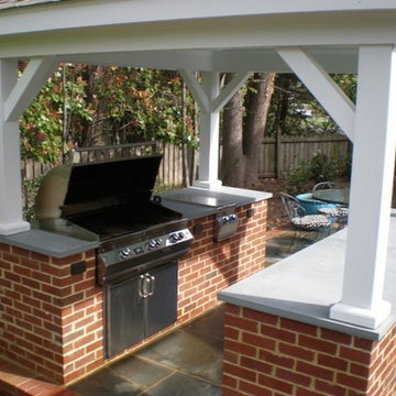 Outdoor Kitchens, Grills & Fireplaces