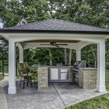 Outdoor Kitchens, Grills, and Refrigerators