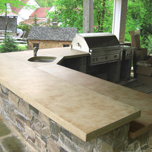 Outdoor Kitchens, Bars & Tables