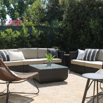 Outdoor Living Room in Los Angeles Home