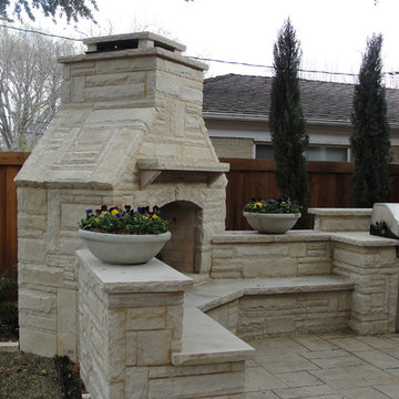 OUTDOOR LIVING SPACE