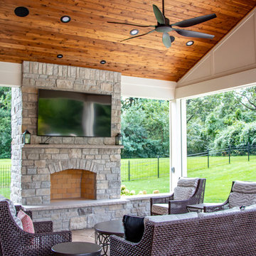 Outdoor living Space with Retractable Screen Wall